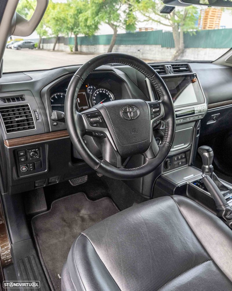 Toyota Land Cruiser Prado - 14