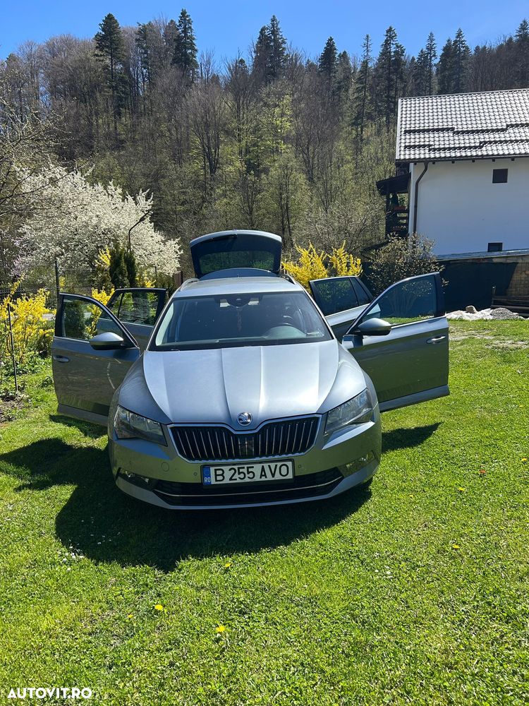 Skoda Superb 2.0 TDI DSG Ambition - 10