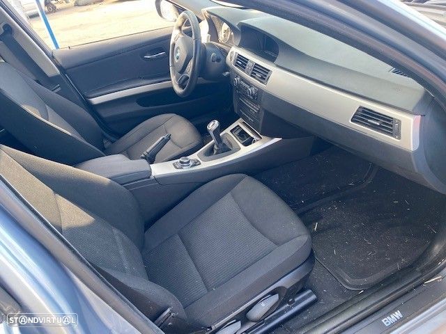 PORTA LUVAS BMW 3 2010 - 1