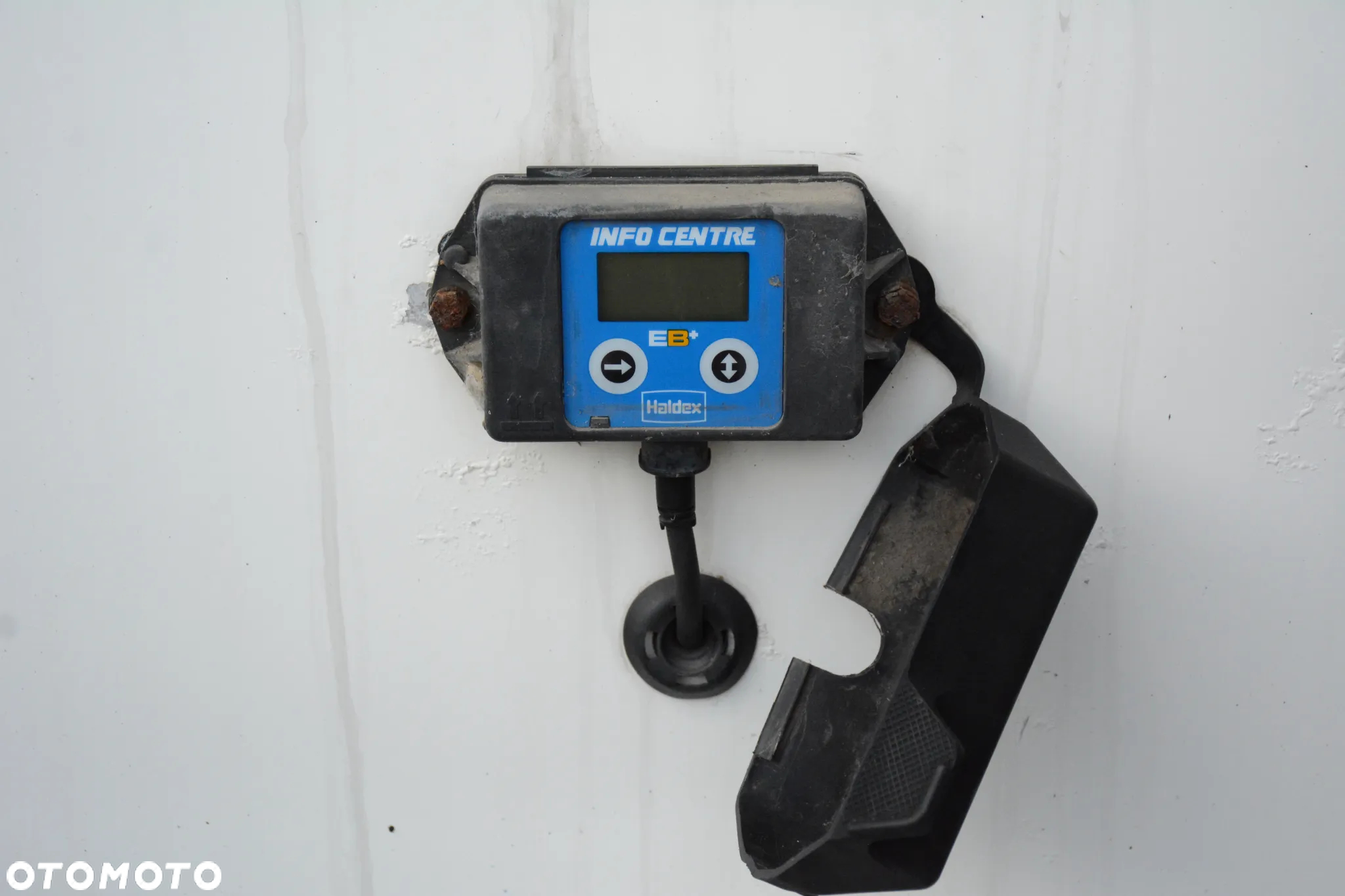 Spitzer SF 2437 PI / Cementonaczepa / 2008r / 37000l / 3 komorowa / Bardzo dobry stan - 17