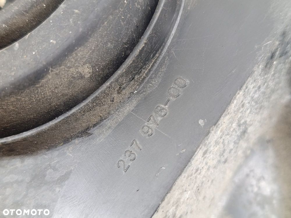 LAMPA PRZÓD PRAWA HONDA CR-V II 237978-00 - 8
