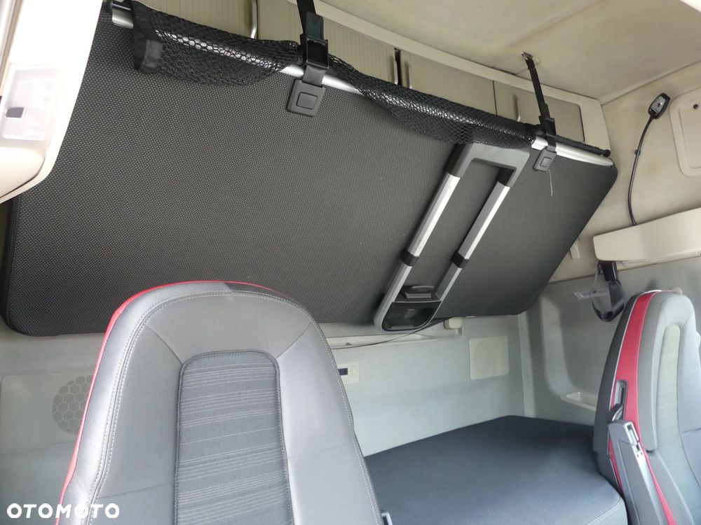 Volvo FH4 460 / EURO 6 / AUTOMAT / PEŁNY ADR / KLIMATYZACJA POSTOJOWA / - 27