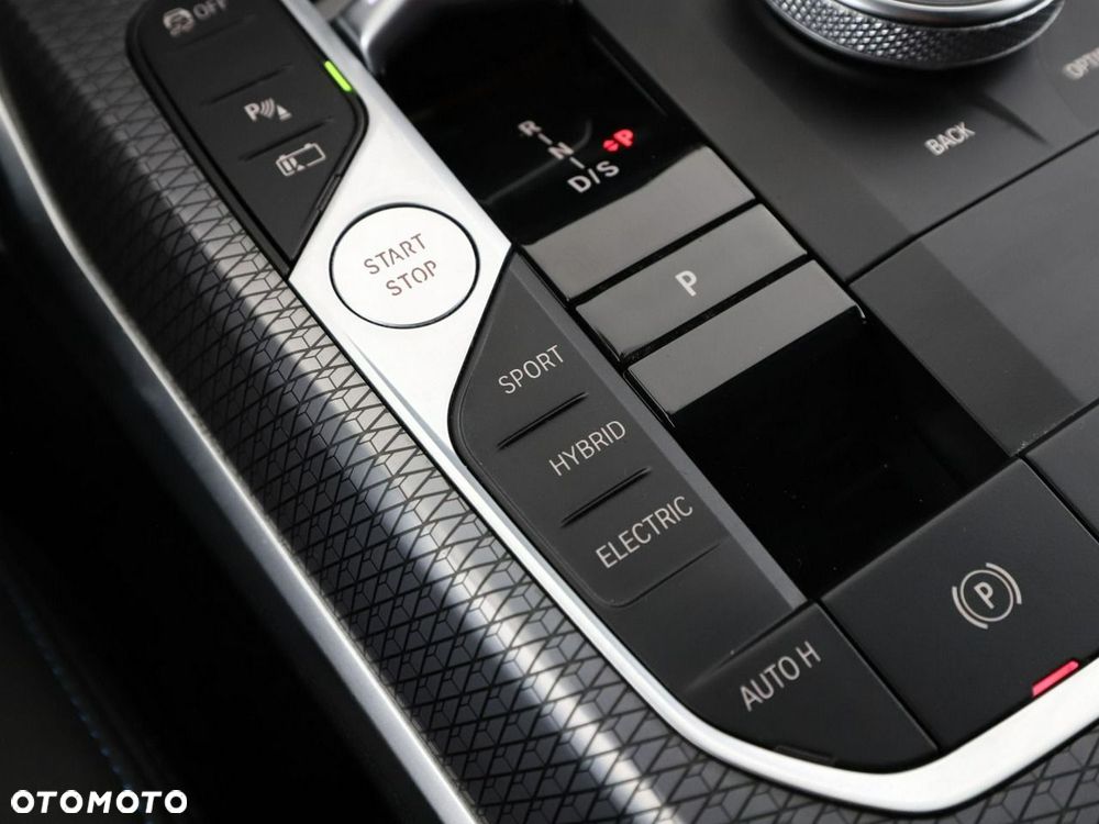 BMW Seria 3 2023