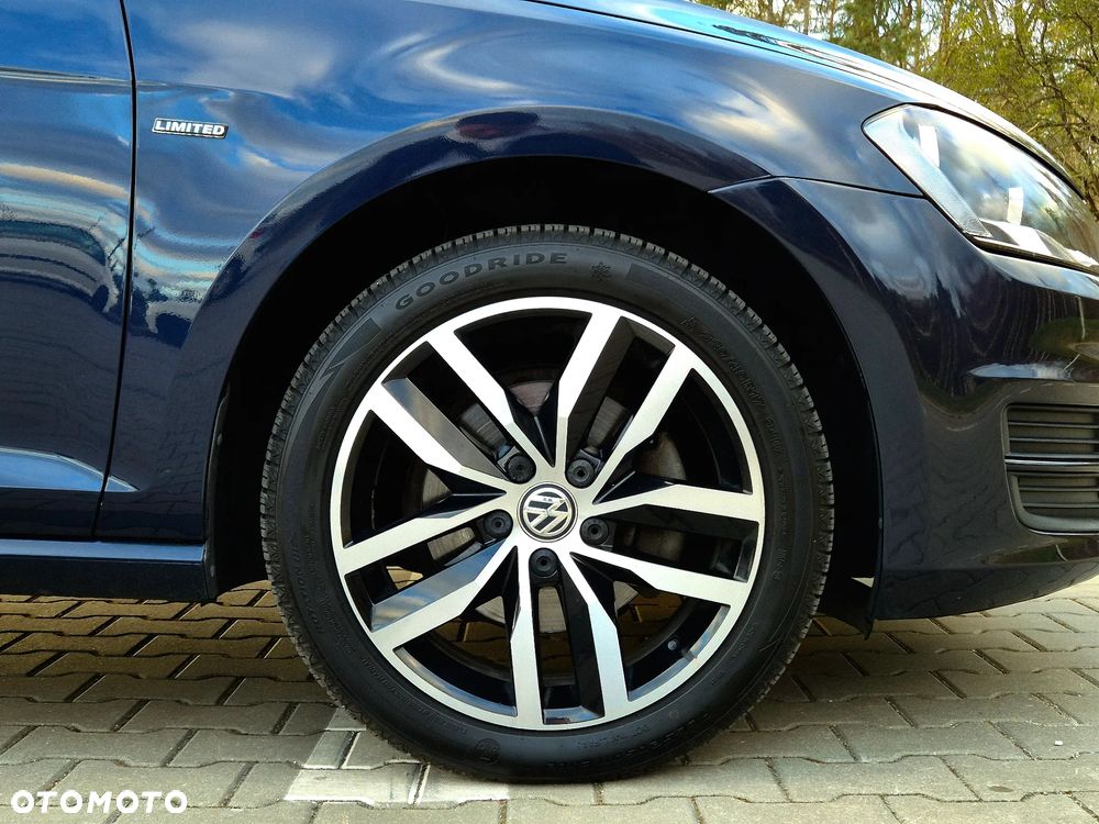 Volkswagen Golf - 31