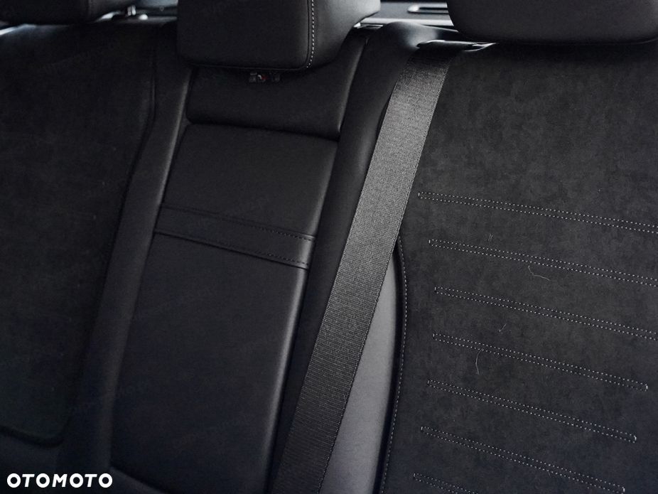 Mercedes-Benz GLC 200 mHEV 4-Matic AMG Line - 10