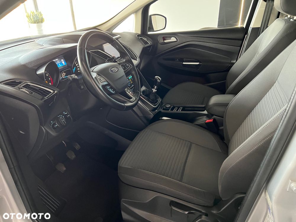 Ford C-MAX - 12