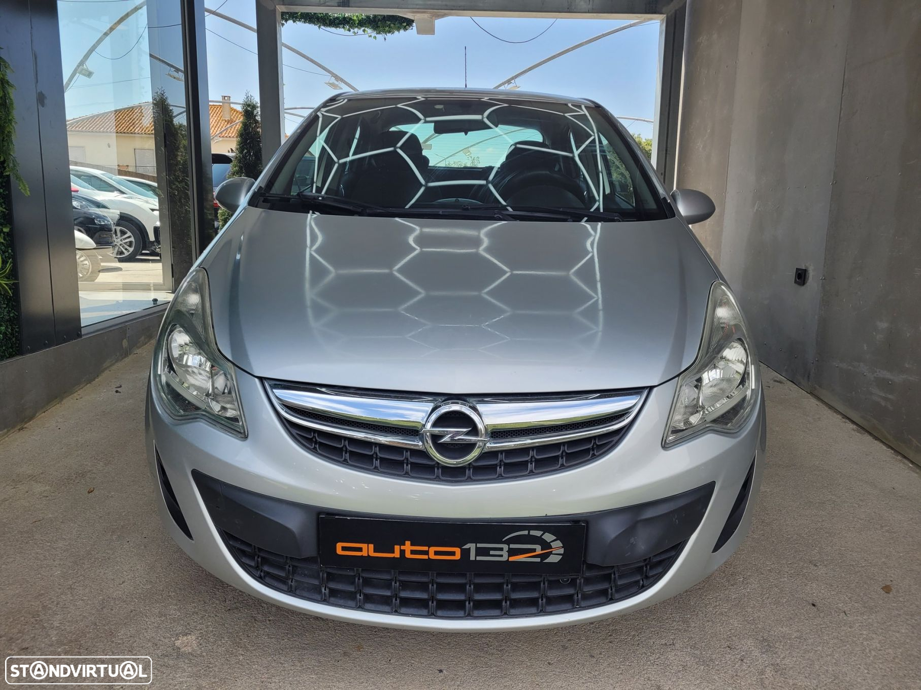 Opel Corsa 1.2 Cosmo - 2