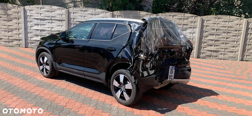 Volvo XC 40 - 4