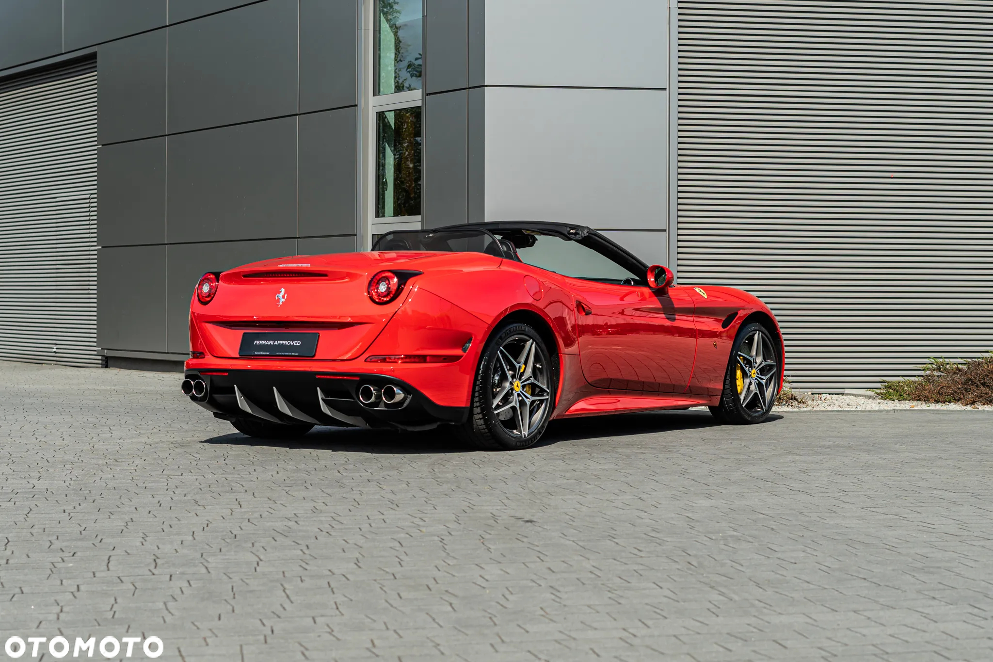 Ferrari California T - 3