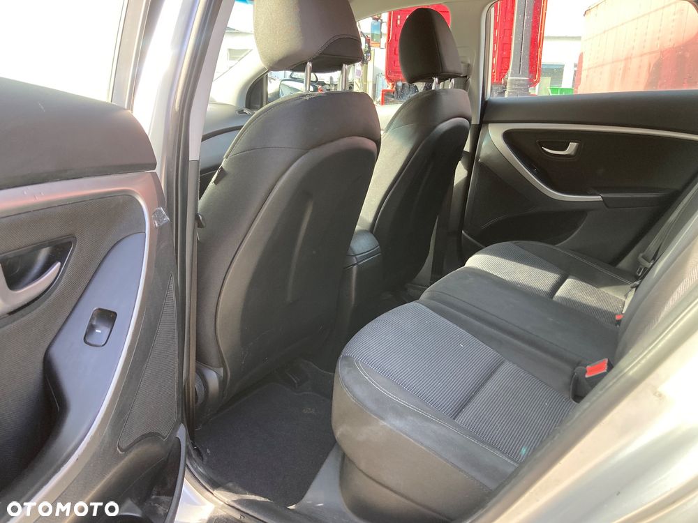 Hyundai i30 - 12