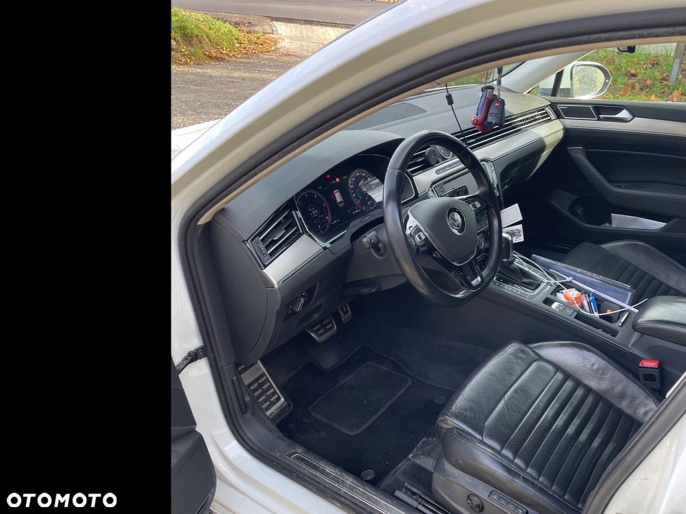 Volkswagen Passat 2.0 TDI BMT 4Mot Highline DSG - 8