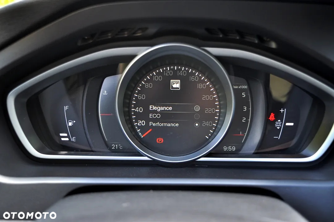 Volvo V40 D2 Drive-E Ocean Race - 27