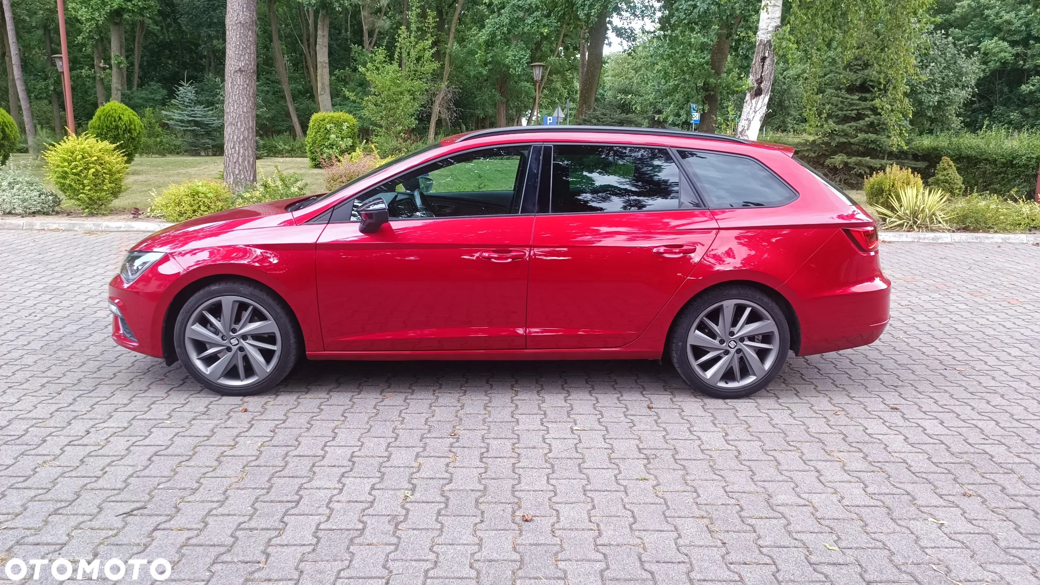 Seat Leon ST 2.0 TDI DPF DSG FR - 4