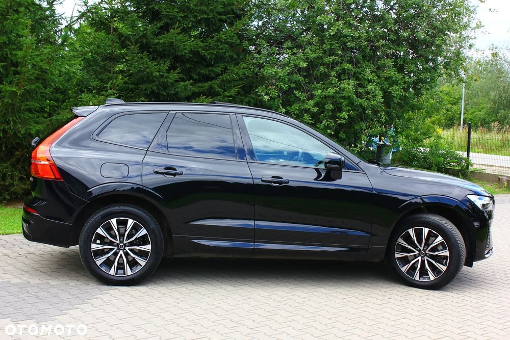 Volvo XC 60 B4 D AWD Plus Dark - 11
