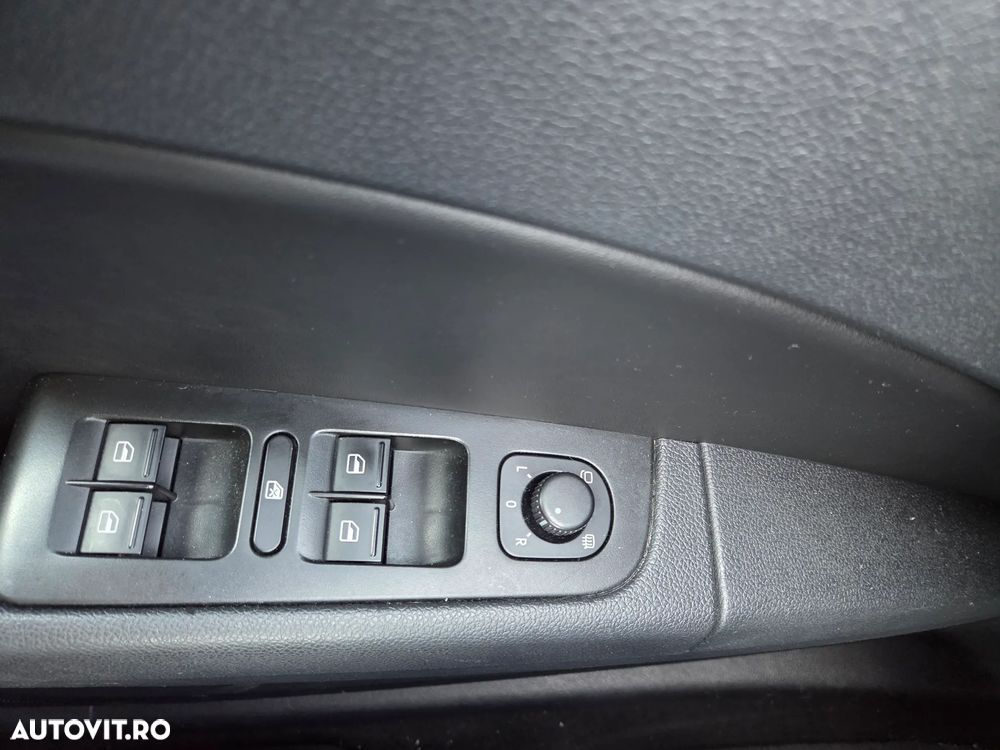 Skoda Superb 2.0 TDI Elegance DSG - 13