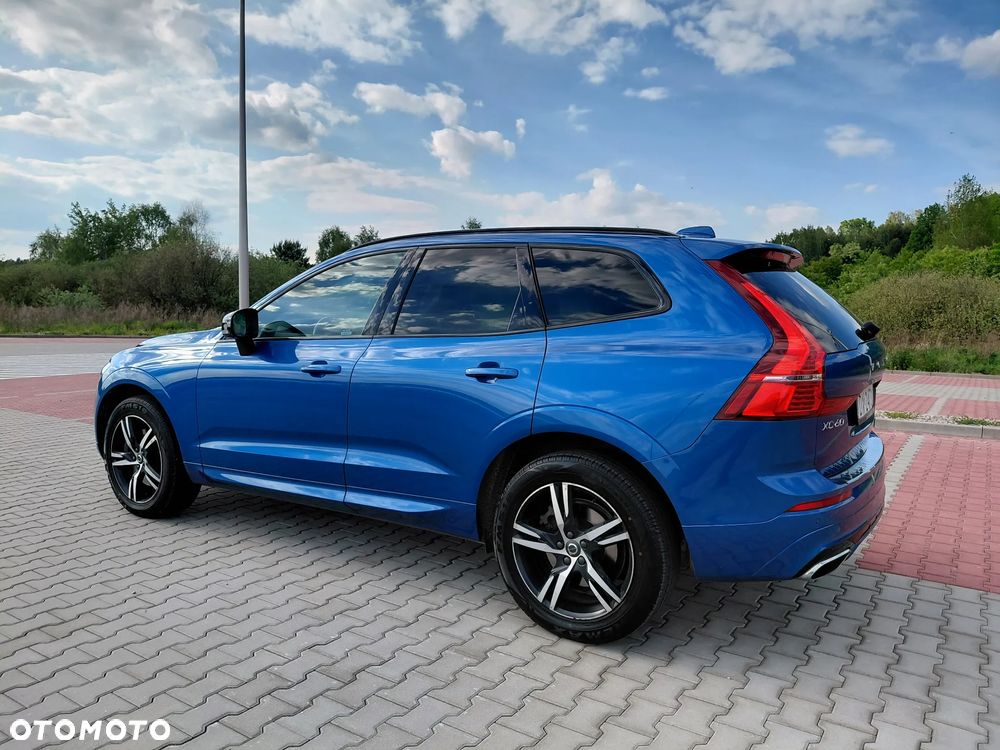 Volvo XC 60 B5 D AWD R-Design - 23