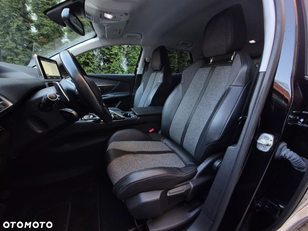 Peugeot 3008 1.6 PureTech GPF Allure S&S EAT8 - 34