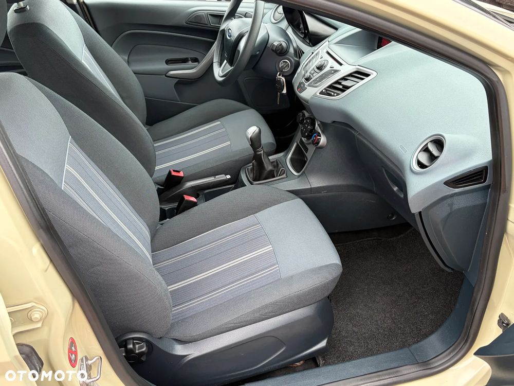 Ford Fiesta 1.25 Trend - 11
