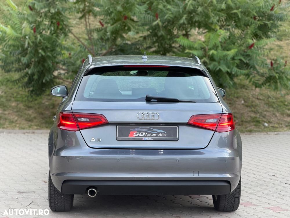 Audi A3 Sportback 1.6 TDI DPF Ambition - 4