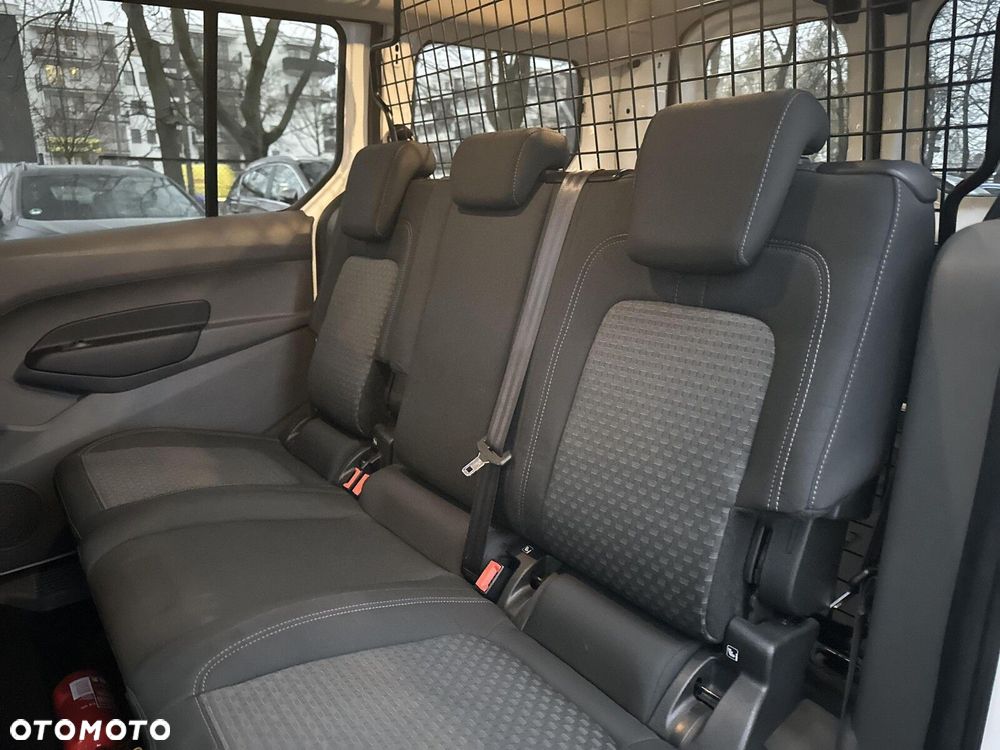 Ford Transit Connect - 27