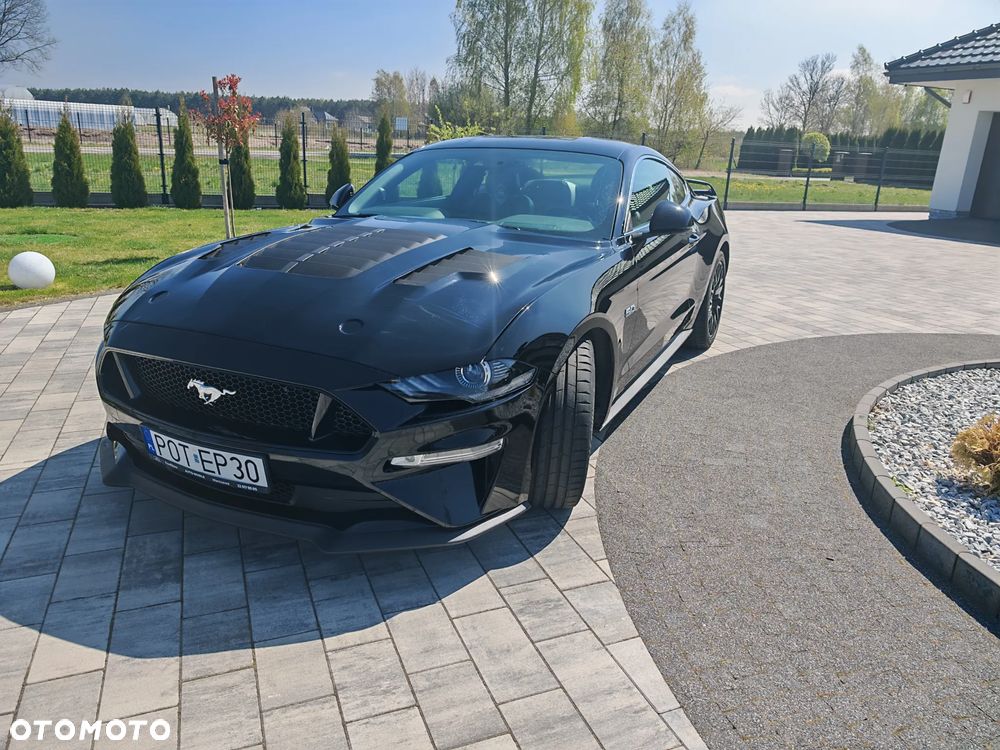 Ford Mustang - 1