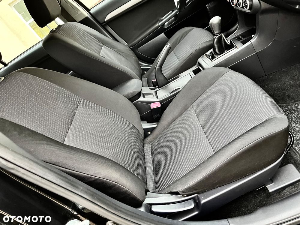 Mitsubishi Lancer 1.8 Intense - 15