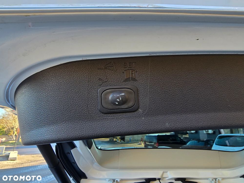 Ford Kuga 2.0 TDCi 4x4 Titanium - 10