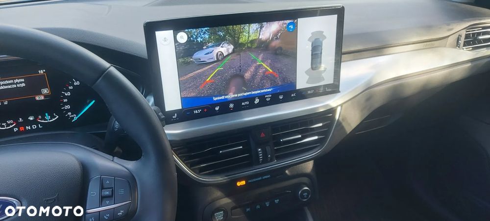 Ford Focus 1.0 EcoBoost mHEV Titanium X - 12