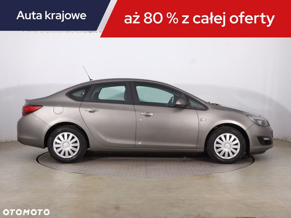 Opel Astra - 8