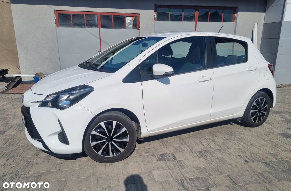 Toyota Yaris 1.5 Premium - 2
