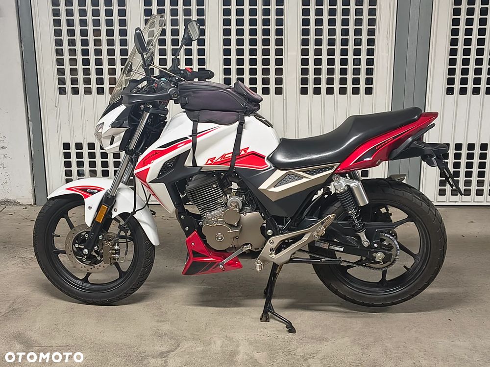 Junak 125 Racer