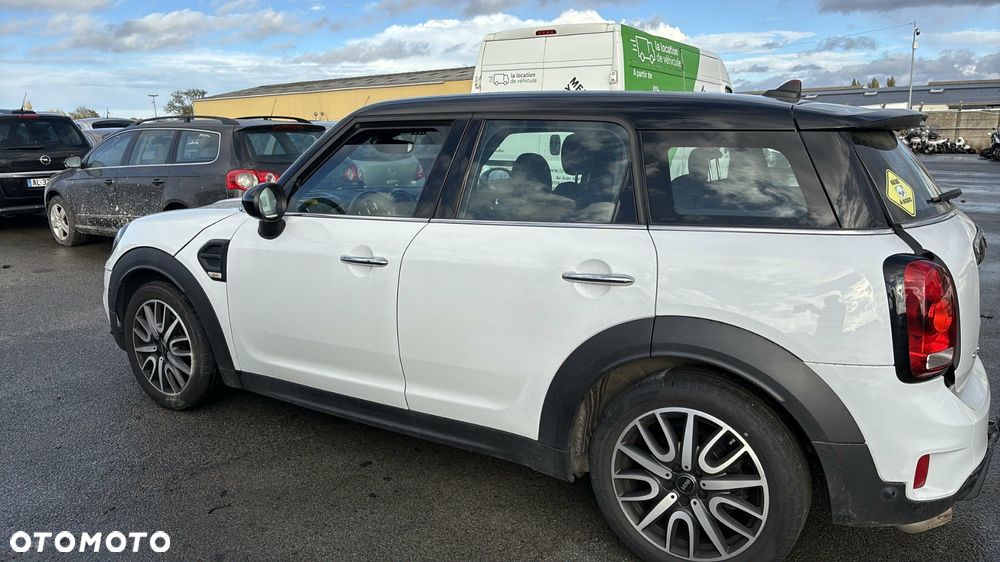 MINI Countryman Cooper D - 21