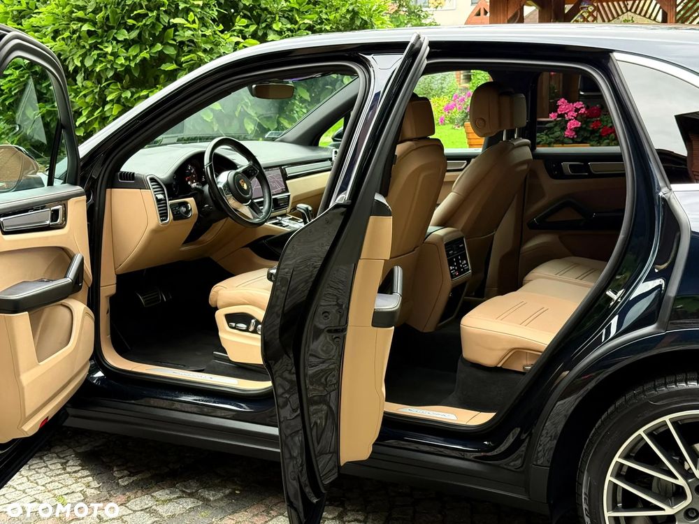 Porsche Cayenne S - 39