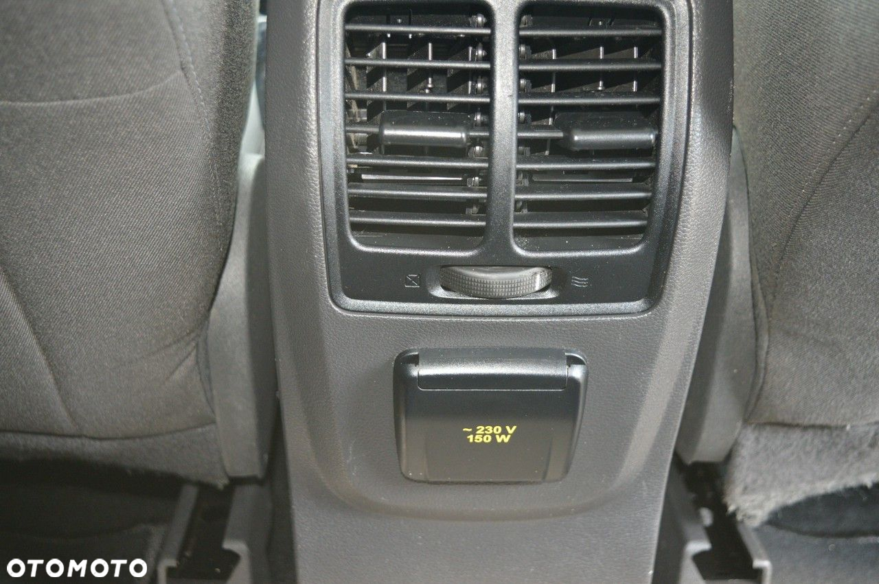 Ford Kuga - 31