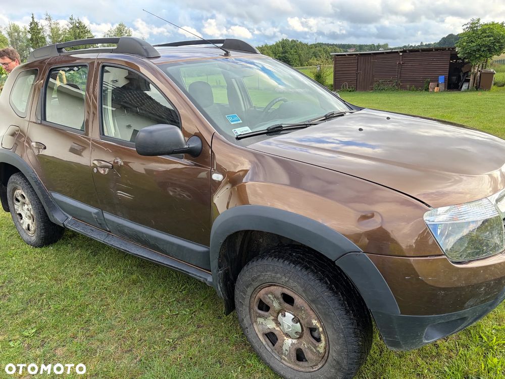 Dacia Duster 1.6 Laureate 4x4 - 3
