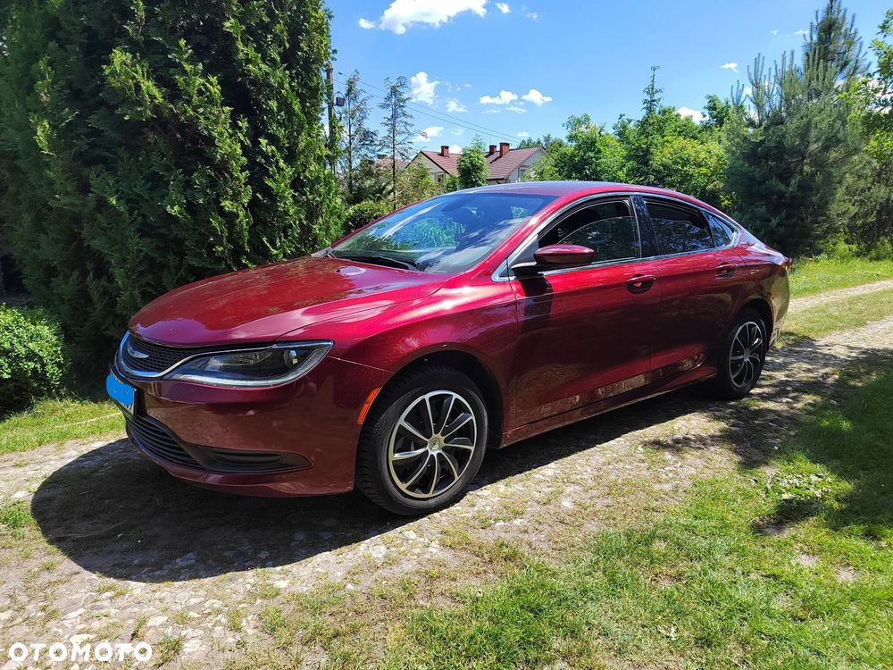 Chrysler 200 - 1