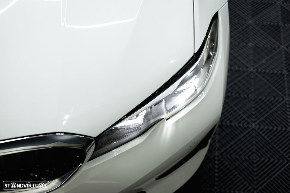 BMW 320 d Line Sport Auto - 17