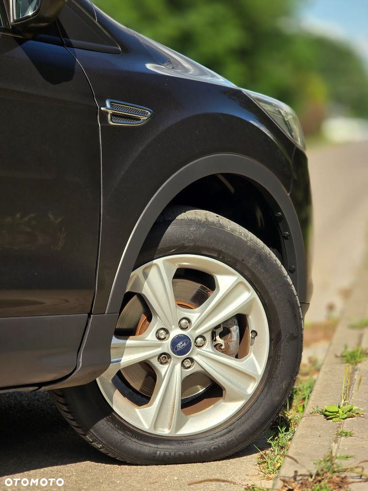 Ford Kuga 2.0 TDCi 2x4 Titanium - 39