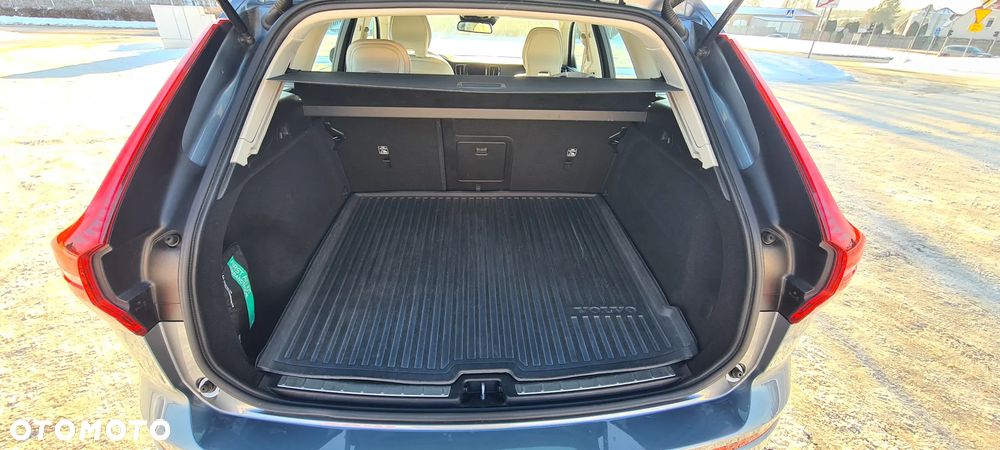 Volvo XC 60 D4 Momentum - 11