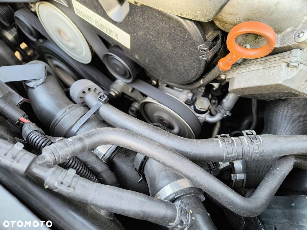 Volkswagen Touareg 3.0 V6 TDI DPF - 12