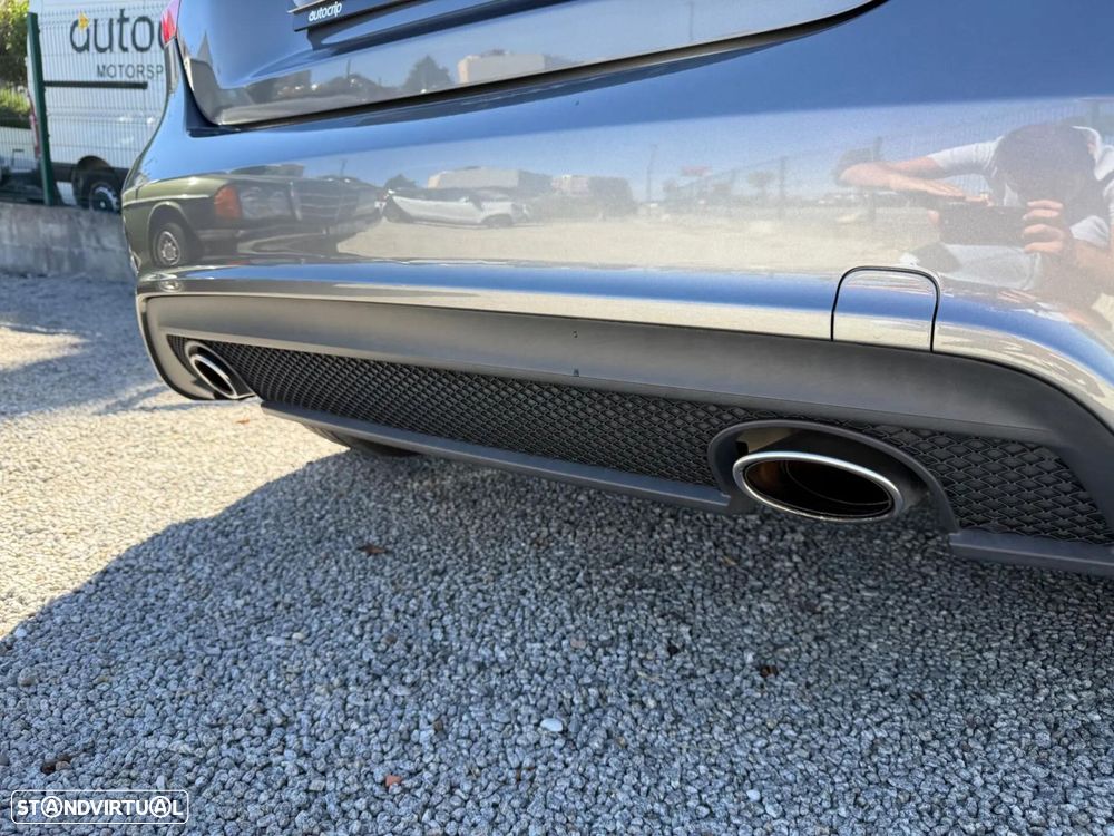Mercedes-Benz A 180 AMG Line - 56