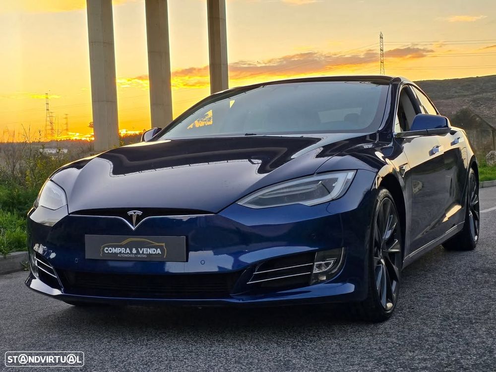Tesla Model S Long Range AWD - 1