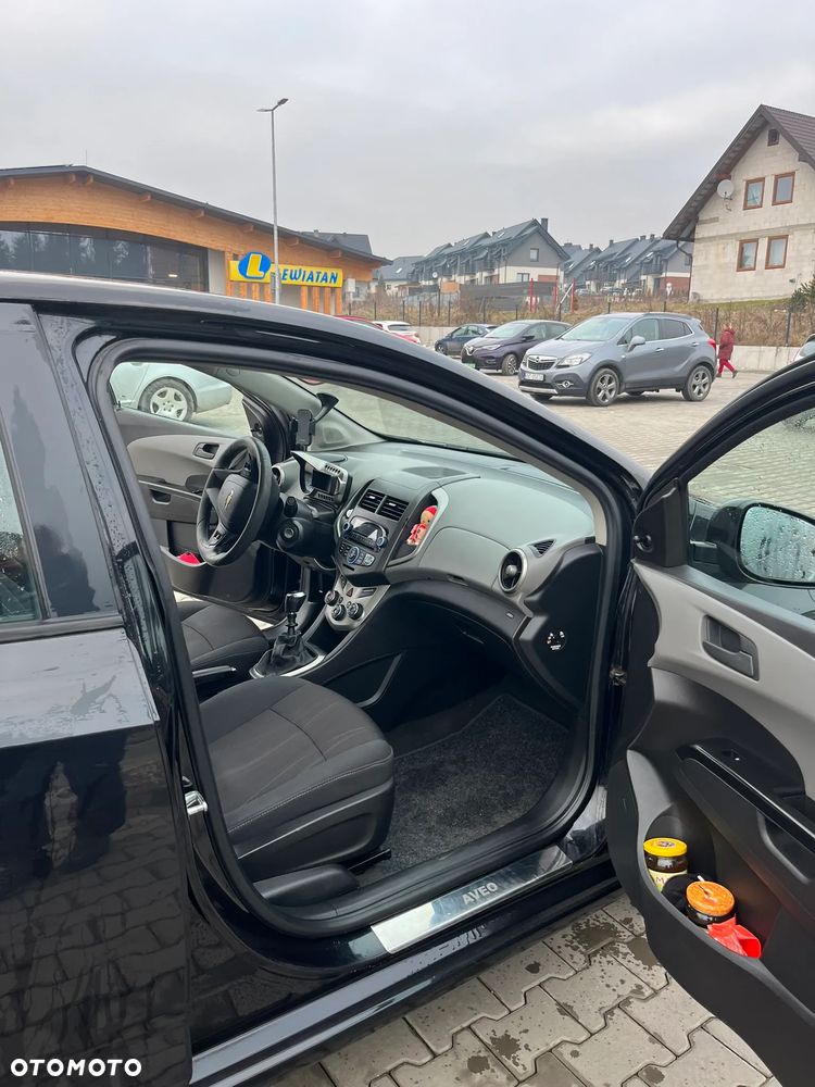 Chevrolet Aveo - 8