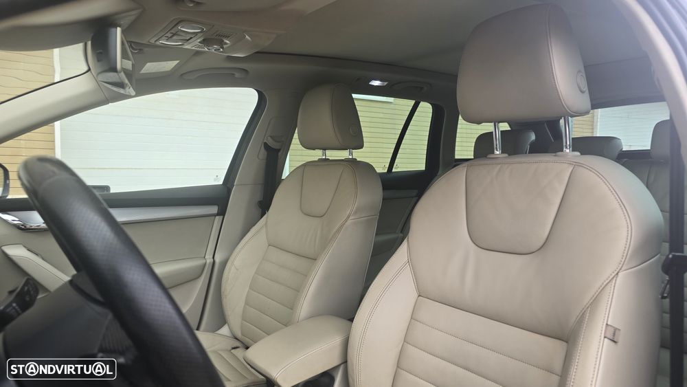 Skoda Octavia Break 1.6 TDi Elegance DSG - 19