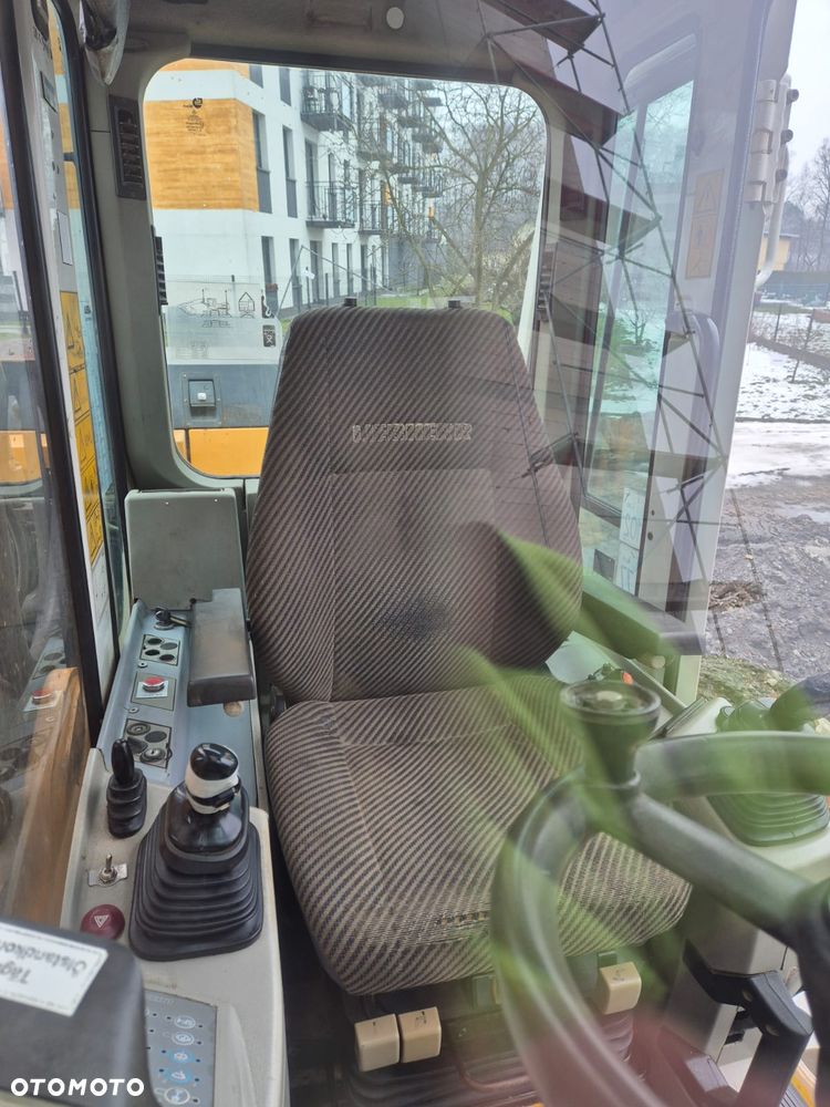 Liebherr 904 - 2