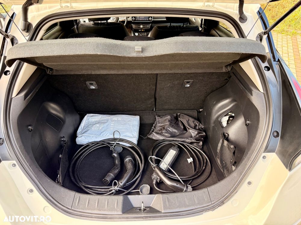 Nissan LEAF 40 kWh N-Connecta - 27
