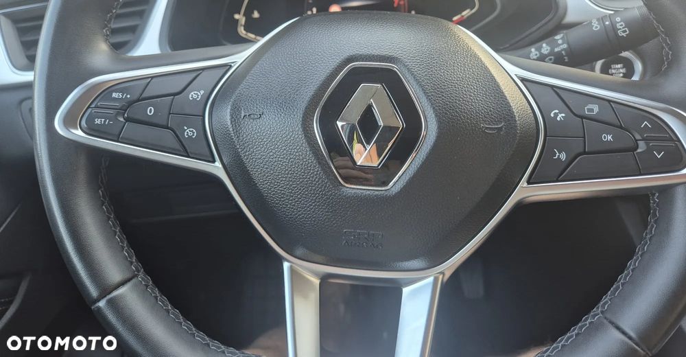 Renault Captur - 11