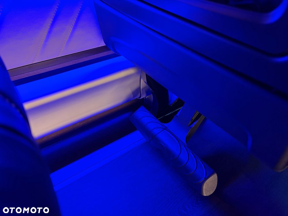 Mercedes-Benz Sprinter 519 - 20