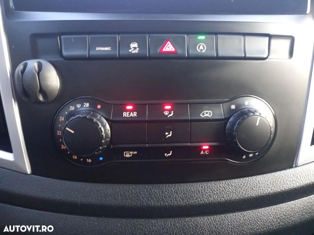 Mercedes-Benz Vito Tourer Compact 116 CDI 163CP RWD 9AT SELECT - 24