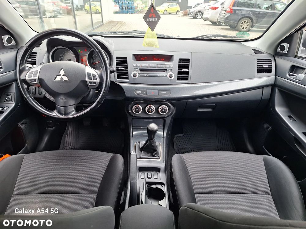 Mitsubishi Lancer 1.8 Intense - 26